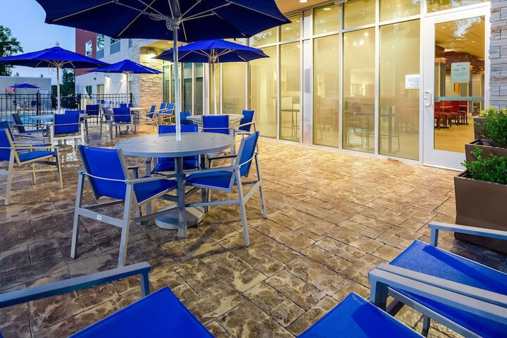 Holiday Inn Express & Suites Latta by IHG