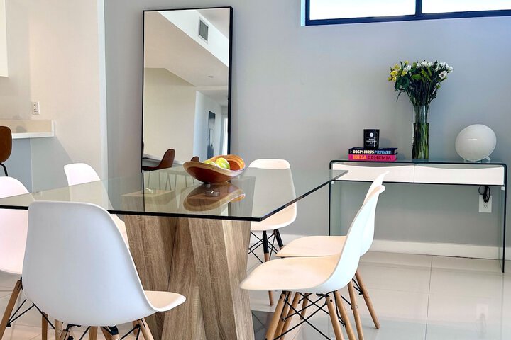 Bay Breeze Premium Apartments by Eskape Collection