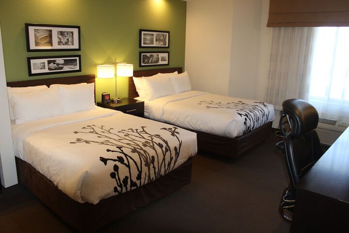Room 42 of 55