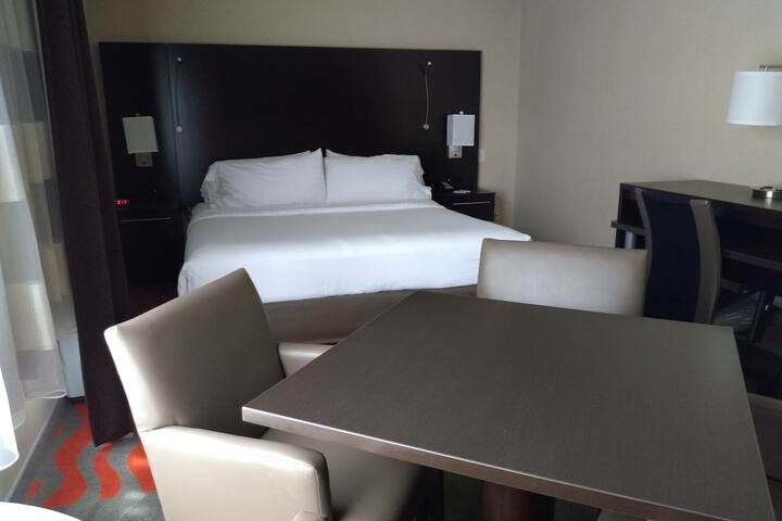 Room 68 of 99