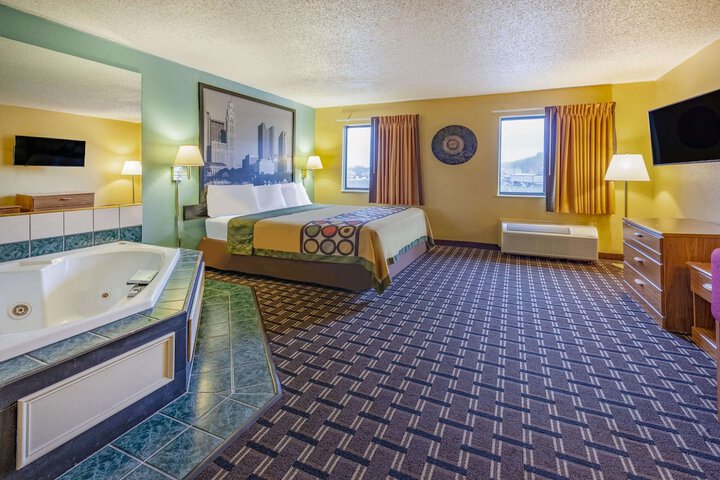 Room 31 of 37