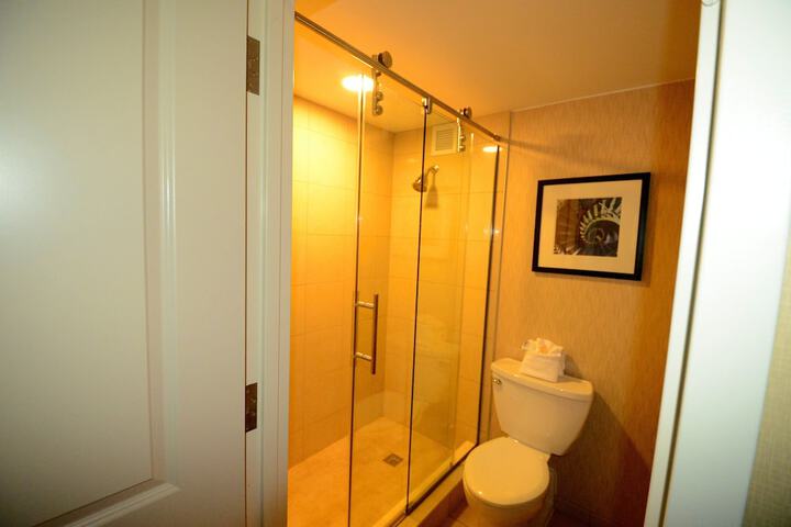 Room 30 of 60