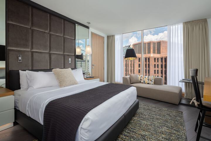 The Windsor Suites