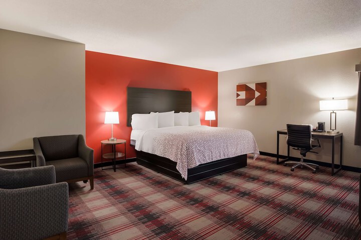 Room 26 of 33