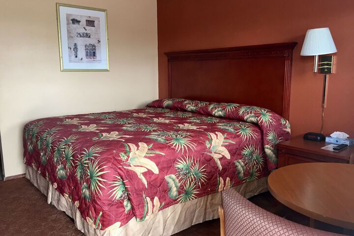 Room 14 of 23