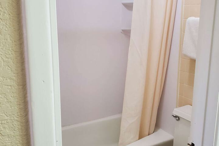 Room 17 of 26