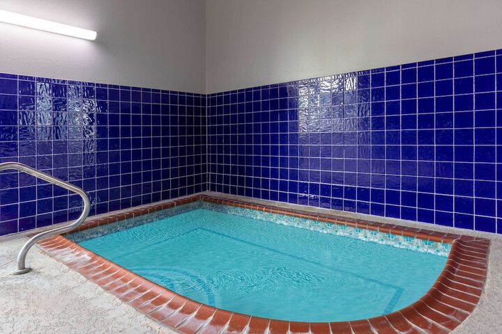 Pool 4 of 41