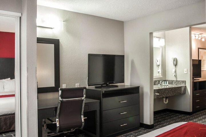 Room 28 of 50