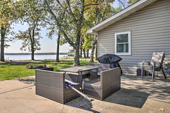 Waterfront Onamia Retreat w / Dock & Fire Pit!