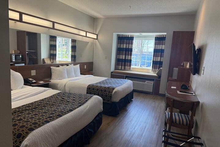 Microtel Inn & Suites by Wyndham Dickson City / Scranton