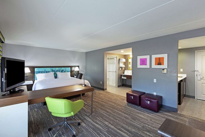 Room 18 of 26
