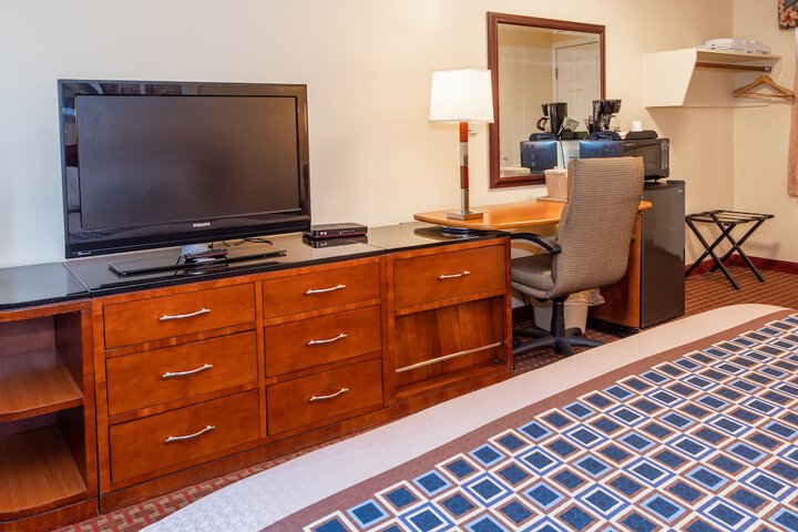Room 37 of 60