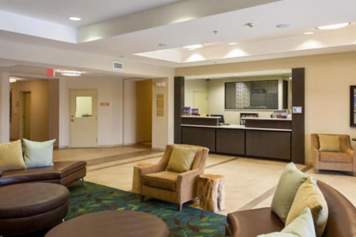 Candlewood Suites College Station at University by IHG