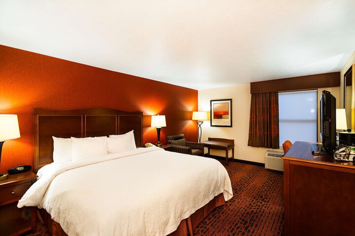 Room 43 of 59