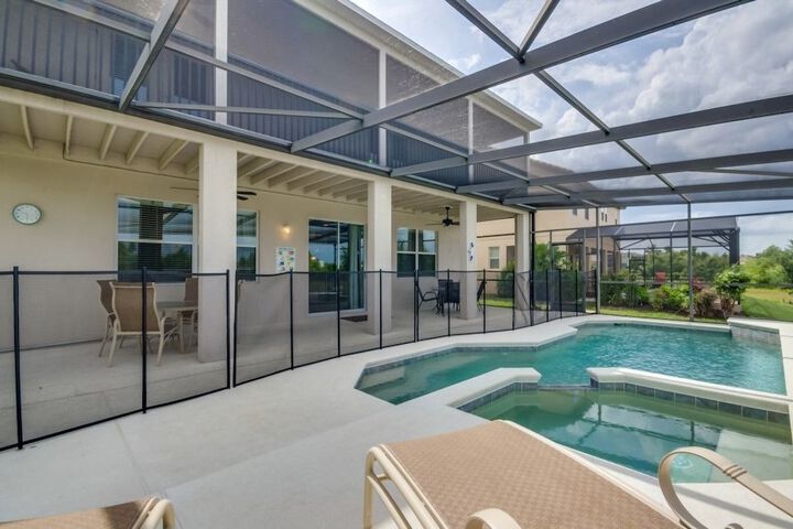 Pool 4 of 25
