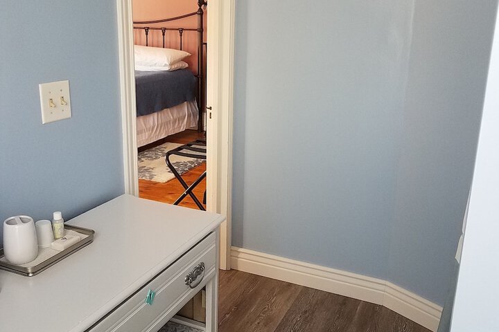 Room 17 of 64