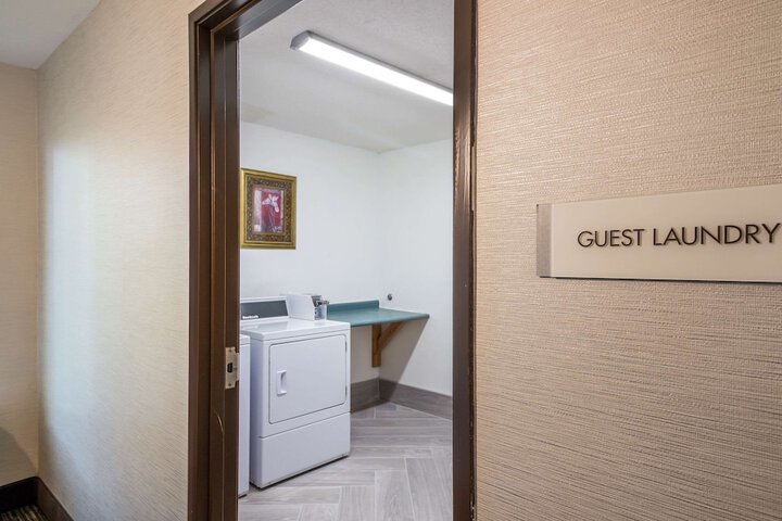 Room 26 of 33