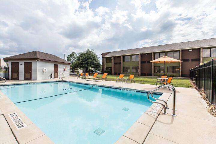 Pool 3 of 23