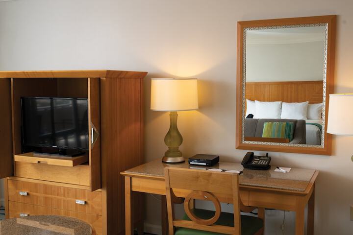 Room 28 of 41