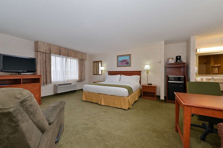 Room 18 of 32