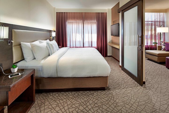 Room 42 of 58