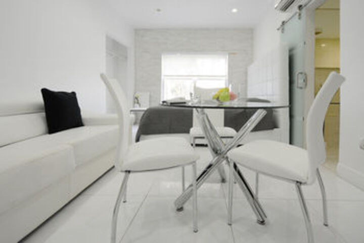 Lincoln Road Apartments