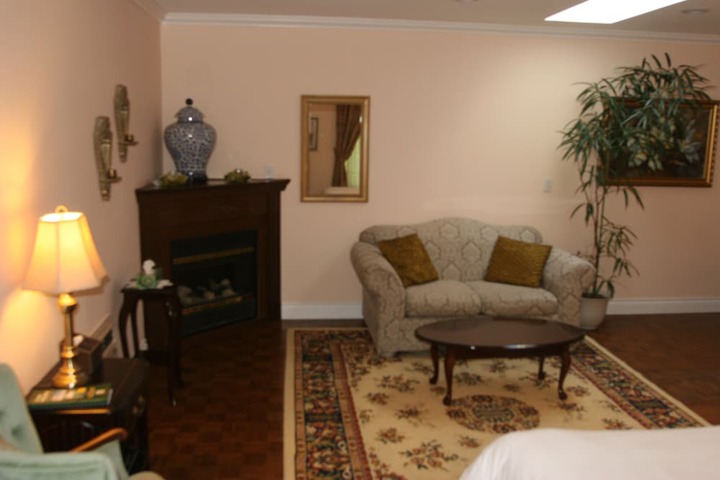 Room 48 of 66