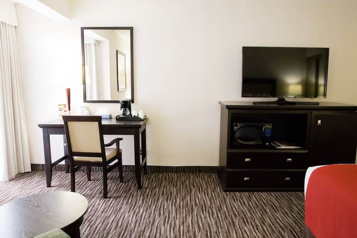 Room 8 of 41