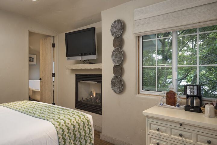 Room 19 of 32