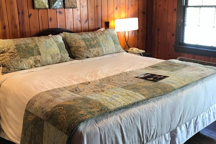 The Riverside Lodge at Chimney Rock
