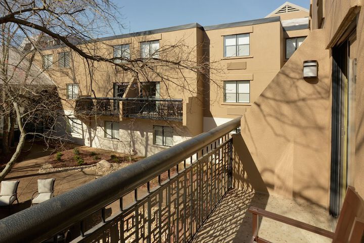 Hotel Exterior 48 of 48