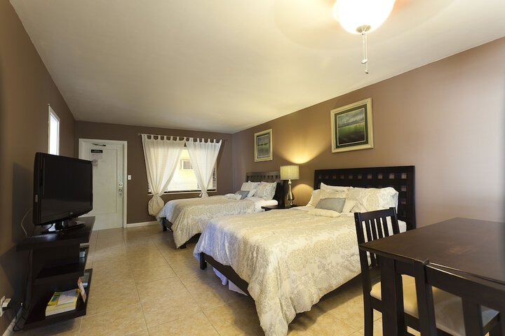 Room 83 of 141