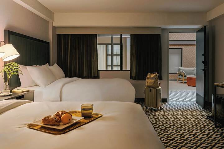Room 29 of 46