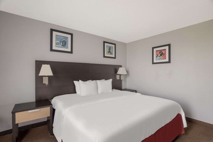 Room 16 of 29