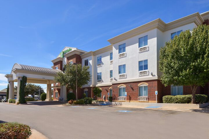 Hotel 2 of 50
