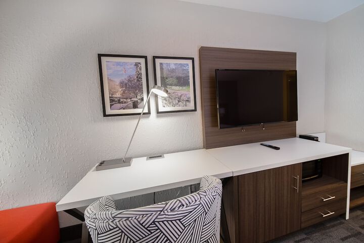 Room 75 of 108