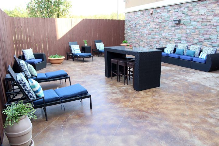 Terrace/Patio 38 of 38