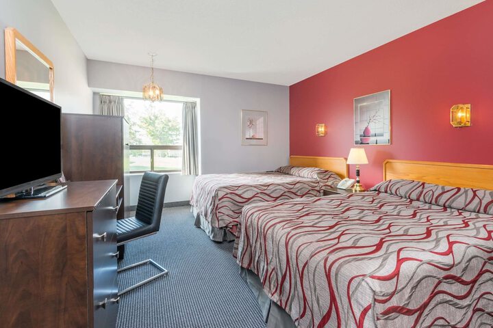 Room 15 of 25