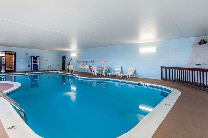 Pool 7 of 41