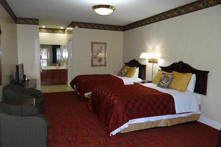 Room 51 of 116