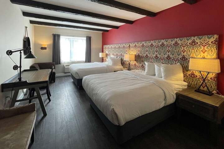 Room 40 of 91