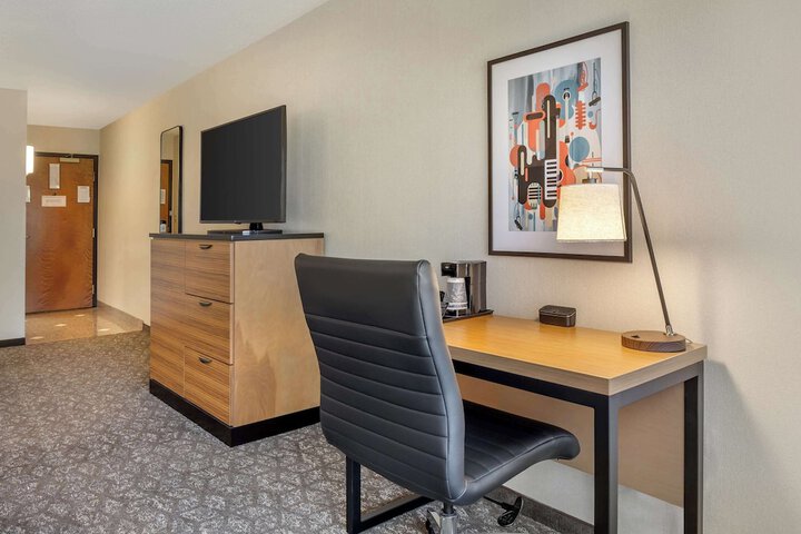 Room 28 of 58