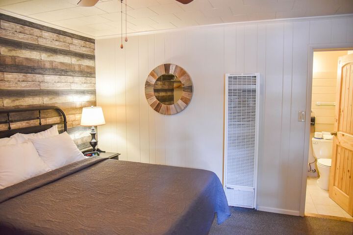 Room 70 of 157