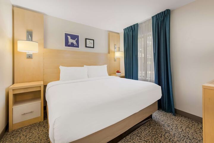Room 21 of 44