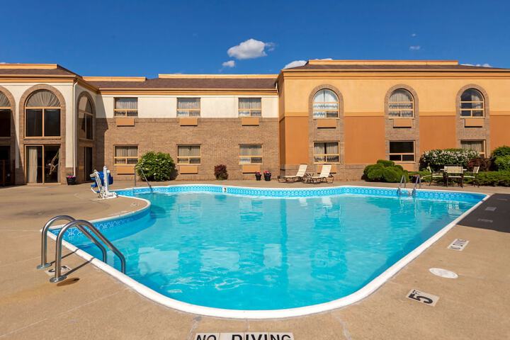 Pool 6 of 47
