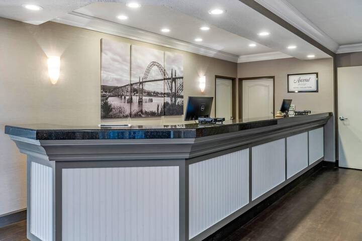 Elizabeth Oceanfront Suites an Ascend Collection Hotel