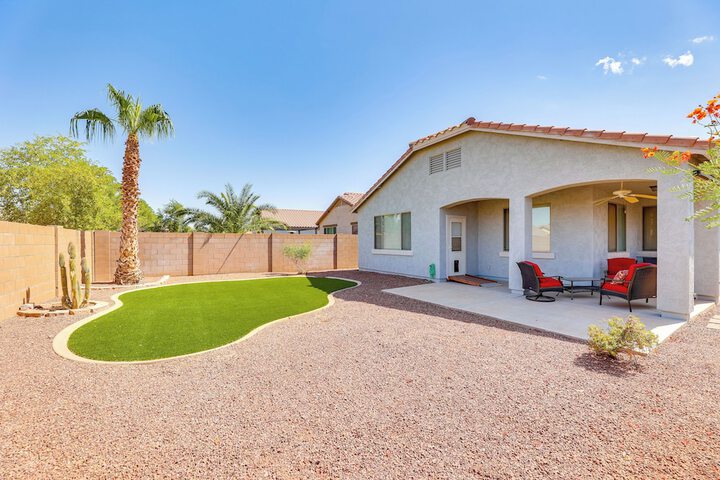 Near Parks & Golf: Maricopa Home w / Covered Patio!