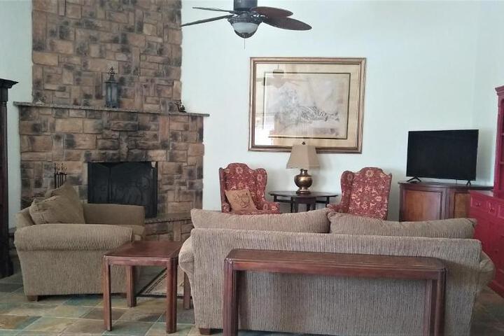 Dogwood Springs Lodgings