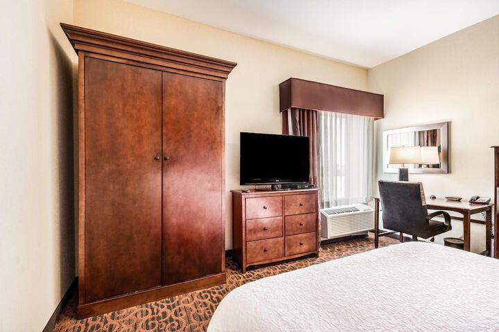 Room 34 of 52