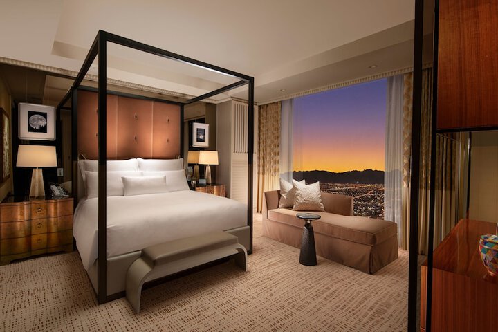 Room 36 of 65